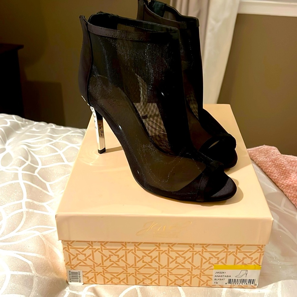 Jewel Badgley Mischa Anastasia Mesh Peep Toe Dress Booties size 7.5 Like New